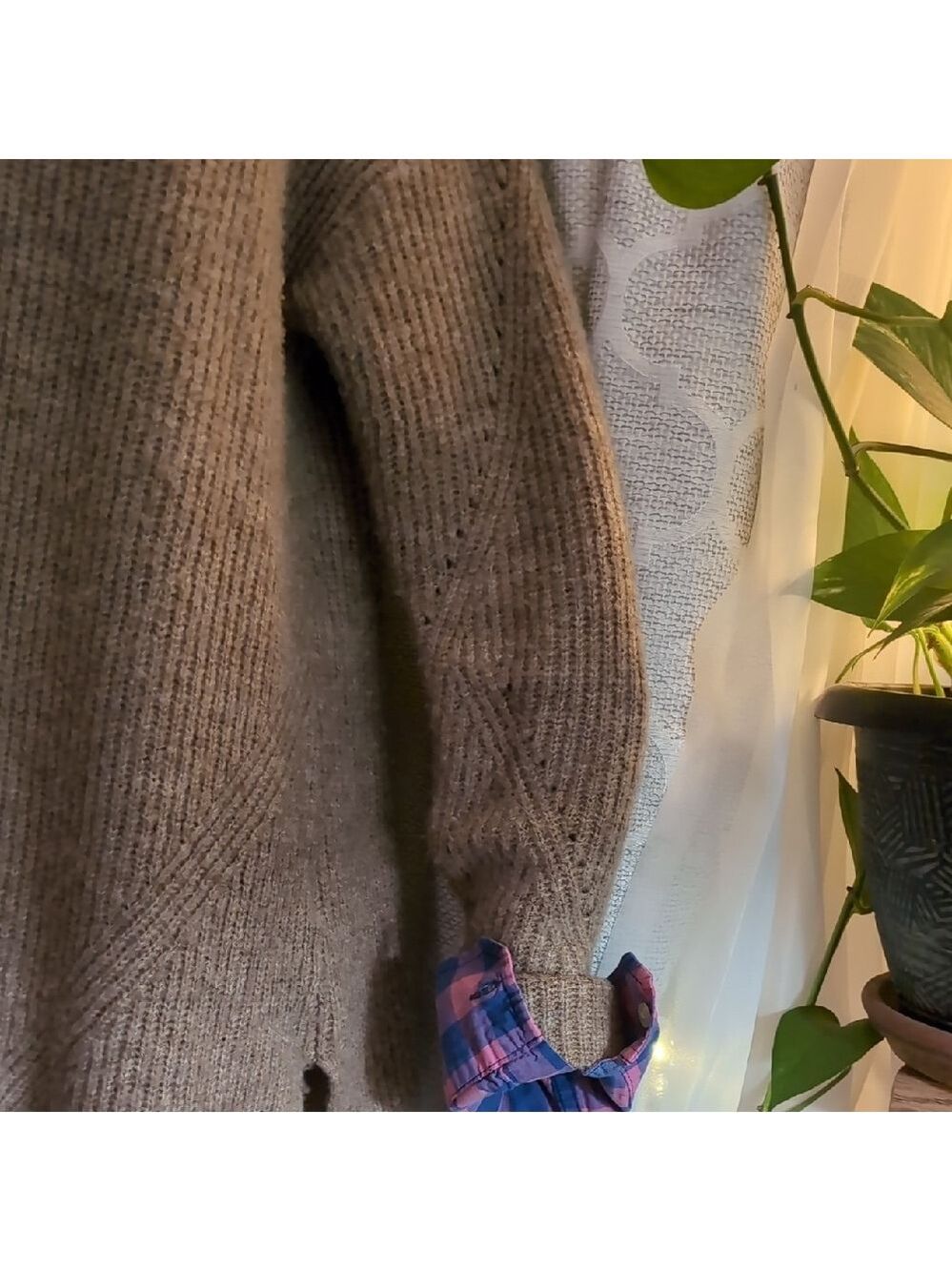 Teddy Bear Brown Sweater By Old Navy - Picture 4 of 6